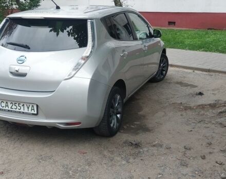 Серый Ниссан Лиф, объемом двигателя 0 л и пробегом 136 тыс. км за 5800 $, фото 5 на Automoto.ua