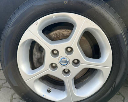 Серый Ниссан Лиф, объемом двигателя 0 л и пробегом 153 тыс. км за 3999 $, фото 13 на Automoto.ua