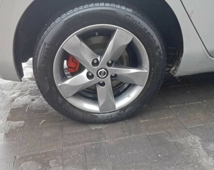 Сірий Ніссан Ліф, об'ємом двигуна 0 л та пробігом 130 тис. км за 4400 $, фото 6 на Automoto.ua