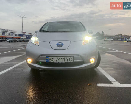 Серый Ниссан Лиф, объемом двигателя 0 л и пробегом 68 тыс. км за 5300 $, фото 1 на Automoto.ua