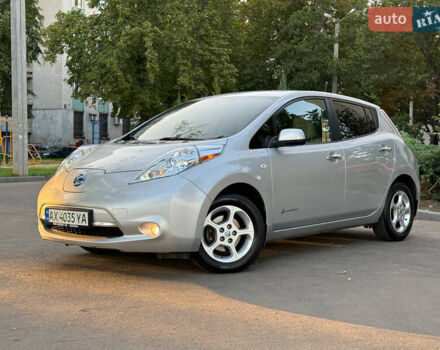 Серый Ниссан Лиф, объемом двигателя 0 л и пробегом 136 тыс. км за 5000 $, фото 5 на Automoto.ua