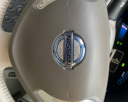 Сірий Ніссан Ліф, об'ємом двигуна 0 л та пробігом 118 тис. км за 5500 $, фото 24 на Automoto.ua