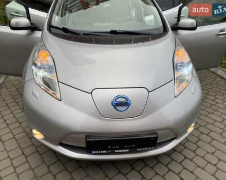 Сірий Ніссан Ліф, об'ємом двигуна 0 л та пробігом 118 тис. км за 5500 $, фото 14 на Automoto.ua