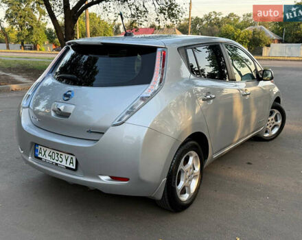 Серый Ниссан Лиф, объемом двигателя 0 л и пробегом 136 тыс. км за 5000 $, фото 9 на Automoto.ua