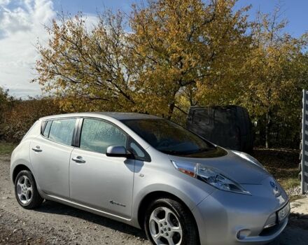 Сірий Ніссан Ліф, об'ємом двигуна 0 л та пробігом 115 тис. км за 5100 $, фото 5 на Automoto.ua