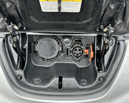 Серый Ниссан Лиф, объемом двигателя 0 л и пробегом 92 тыс. км за 8100 $, фото 27 на Automoto.ua