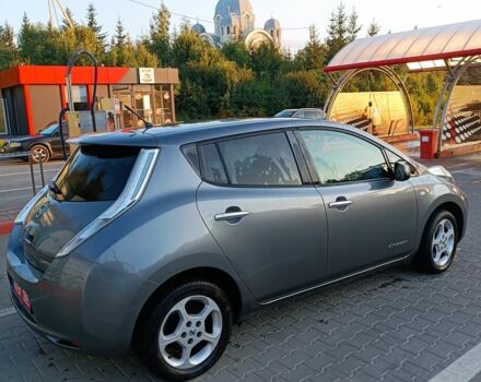 Сірий Ніссан Ліф, об'ємом двигуна 0 л та пробігом 135 тис. км за 5900 $, фото 4 на Automoto.ua