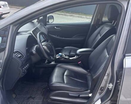 Сірий Ніссан Ліф, об'ємом двигуна 0 л та пробігом 108 тис. км за 7500 $, фото 16 на Automoto.ua