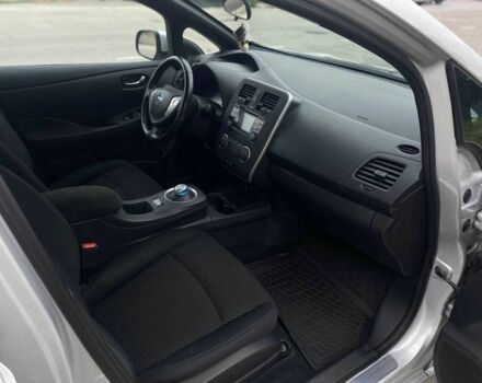 Сірий Ніссан Ліф, об'ємом двигуна 0 л та пробігом 75 тис. км за 5000 $, фото 13 на Automoto.ua