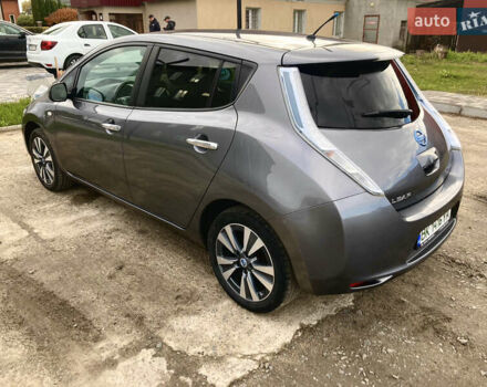 Сірий Ніссан Ліф, об'ємом двигуна 0 л та пробігом 129 тис. км за 8300 $, фото 4 на Automoto.ua