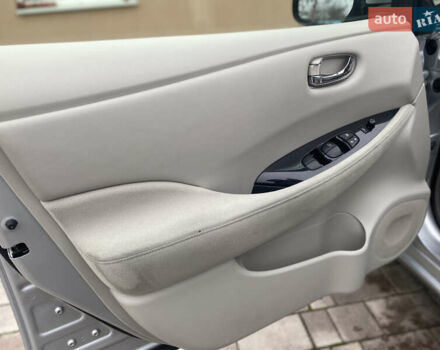 Серый Ниссан Лиф, объемом двигателя 0 л и пробегом 72 тыс. км за 4990 $, фото 23 на Automoto.ua