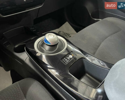 Ниссан Лиф 2013 в Стрые на Automoto.ua Серый Ниссан Лиф, объемом двигателя 0 л и пробегом 118 тыс. км за 6800 $, фото 33 на Automoto.ua