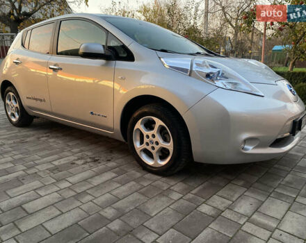 Сірий Ніссан Ліф, об'ємом двигуна 0 л та пробігом 70 тис. км за 4590 $, фото 25 на Automoto.ua