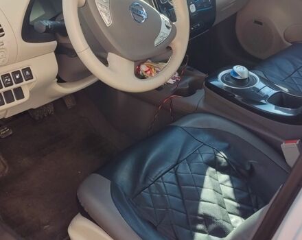 Сірий Ніссан Ліф, об'ємом двигуна 0 л та пробігом 131 тис. км за 7000 $, фото 2 на Automoto.ua