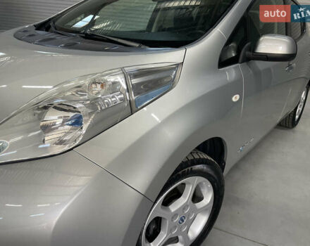 Ниссан Лиф 2013 в Стрые на Automoto.ua Серый Ниссан Лиф, объемом двигателя 0 л и пробегом 118 тыс. км за 6800 $, фото 7 на Automoto.ua