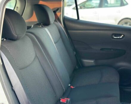 Серый Ниссан Лиф, объемом двигателя 0 л и пробегом 75 тыс. км за 5000 $, фото 11 на Automoto.ua