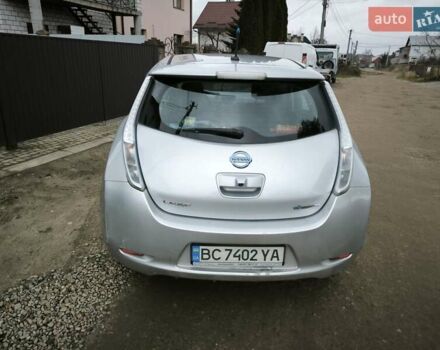Серый Ниссан Лиф, объемом двигателя 0 л и пробегом 148 тыс. км за 5600 $, фото 5 на Automoto.ua