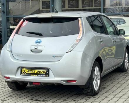 Сірий Ніссан Ліф, об'ємом двигуна 0 л та пробігом 100 тис. км за 6000 $, фото 6 на Automoto.ua