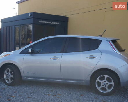 Серый Ниссан Лиф, объемом двигателя 0 л и пробегом 193 тыс. км за 5555 $, фото 10 на Automoto.ua