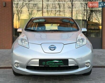 Серый Ниссан Лиф, объемом двигателя 0 л и пробегом 75 тыс. км за 5000 $, фото 2 на Automoto.ua