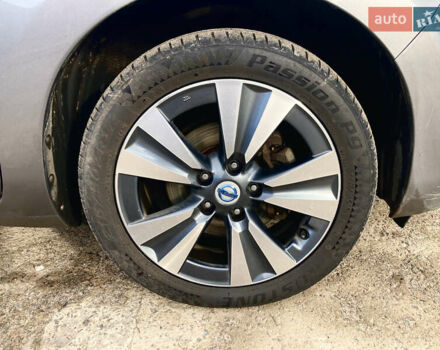 Сірий Ніссан Ліф, об'ємом двигуна 0 л та пробігом 129 тис. км за 8300 $, фото 19 на Automoto.ua