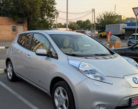 Сірий Ніссан Ліф, об'ємом двигуна 0 л та пробігом 122 тис. км за 6100 $, фото 8 на Automoto.ua
