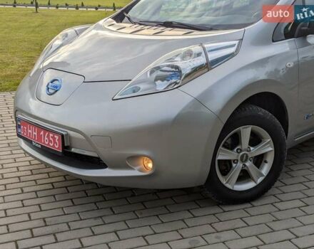 Серый Ниссан Лиф, объемом двигателя 0 л и пробегом 120 тыс. км за 5999 $, фото 2 на Automoto.ua
