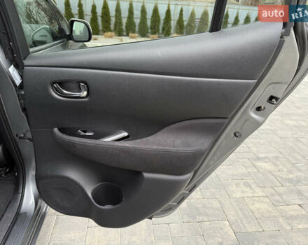 Сірий Ніссан Ліф, об'ємом двигуна 0 л та пробігом 126 тис. км за 5750 $, фото 37 на Automoto.ua