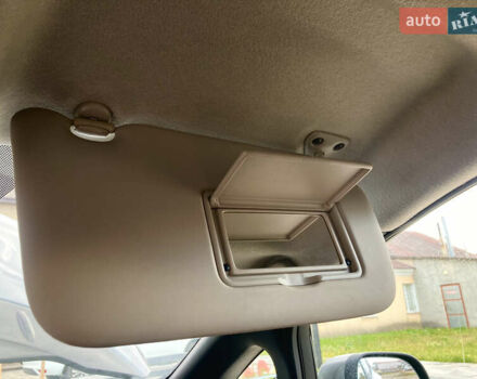 Сірий Ніссан Ліф, об'ємом двигуна 0 л та пробігом 129 тис. км за 8300 $, фото 36 на Automoto.ua