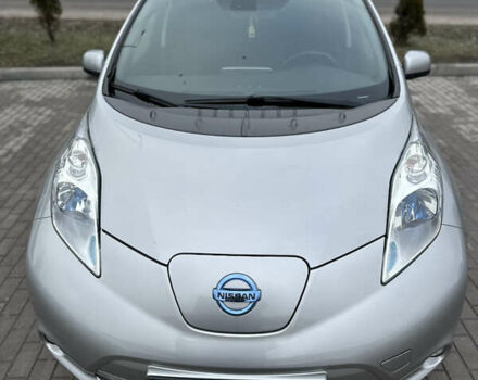 Серый Ниссан Лиф, объемом двигателя 0 л и пробегом 92 тыс. км за 8100 $, фото 8 на Automoto.ua