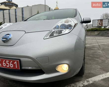 Серый Ниссан Лиф, объемом двигателя 0 л и пробегом 123 тыс. км за 7786 $, фото 9 на Automoto.ua