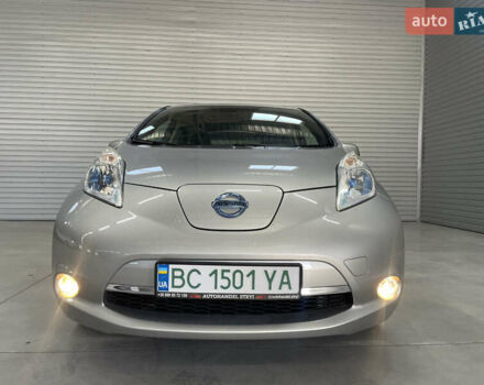 Серый Ниссан Лиф, объемом двигателя 0 л и пробегом 117 тыс. км за 6800 $, фото 43 на Automoto.ua