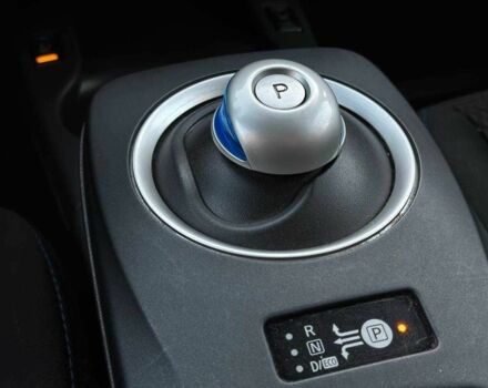 Серый Ниссан Лиф, объемом двигателя 0 л и пробегом 75 тыс. км за 5000 $, фото 17 на Automoto.ua