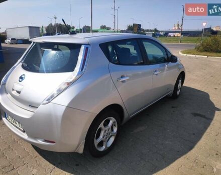 Сірий Ніссан Ліф, об'ємом двигуна 0 л та пробігом 121 тис. км за 6500 $, фото 2 на Automoto.ua