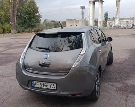 Серый Ниссан Лиф, объемом двигателя 0 л и пробегом 119 тыс. км за 8200 $, фото 12 на Automoto.ua