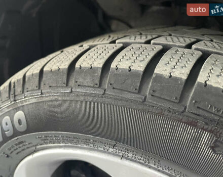 Ниссан Лиф 2013 в Стрые на Automoto.ua Серый Ниссан Лиф, объемом двигателя 0 л и пробегом 118 тыс. км за 6800 $, фото 25 на Automoto.ua