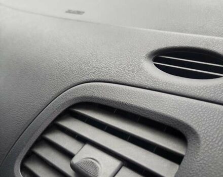 Серый Ниссан Лиф, объемом двигателя 0 л и пробегом 124 тыс. км за 6500 $, фото 4 на Automoto.ua