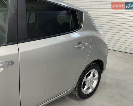 Серый Ниссан Лиф, объемом двигателя 0 л и пробегом 117 тыс. км за 6800 $, фото 38 на Automoto.ua