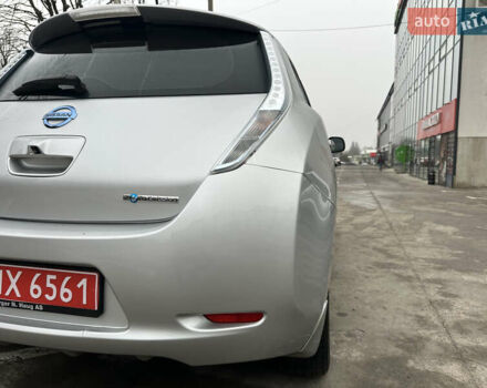 Серый Ниссан Лиф, объемом двигателя 0 л и пробегом 123 тыс. км за 7786 $, фото 11 на Automoto.ua