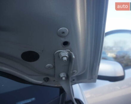 Серый Ниссан Лиф, объемом двигателя 0 л и пробегом 193 тыс. км за 5555 $, фото 51 на Automoto.ua