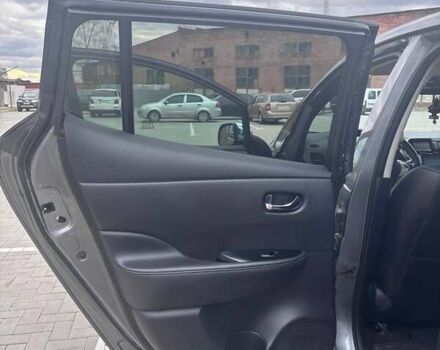 Сірий Ніссан Ліф, об'ємом двигуна 0 л та пробігом 108 тис. км за 7500 $, фото 23 на Automoto.ua