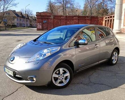 Серый Ниссан Лиф, объемом двигателя 0 л и пробегом 126 тыс. км за 7900 $, фото 6 на Automoto.ua