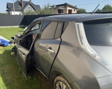 Сірий Ніссан Ліф, об'ємом двигуна 0 л та пробігом 160 тис. км за 2000 $, фото 3 на Automoto.ua