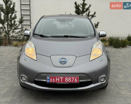 Сірий Ніссан Ліф, об'ємом двигуна 0 л та пробігом 126 тис. км за 5750 $, фото 7 на Automoto.ua