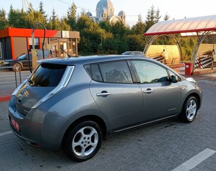 Сірий Ніссан Ліф, об'ємом двигуна 0 л та пробігом 135 тис. км за 5900 $, фото 5 на Automoto.ua