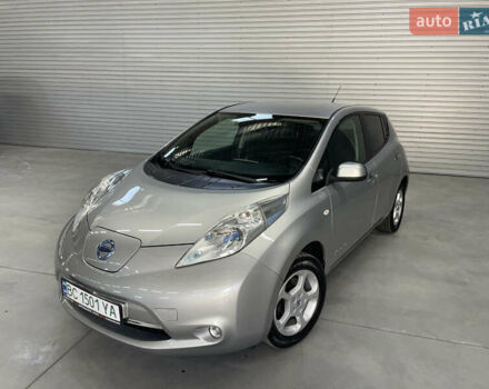 Ниссан Лиф 2013 в Стрые на Automoto.ua Серый Ниссан Лиф, объемом двигателя 0 л и пробегом 118 тыс. км за 6800 $, фото 2 на Automoto.ua