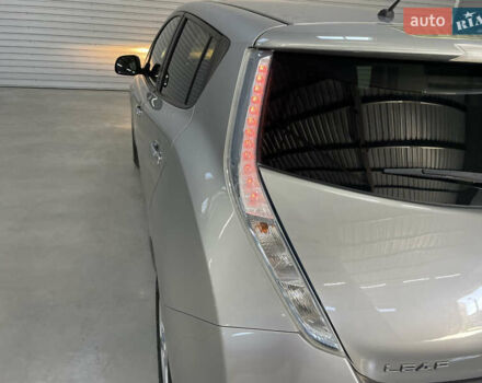 Серый Ниссан Лиф, объемом двигателя 0 л и пробегом 117 тыс. км за 6800 $, фото 11 на Automoto.ua