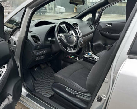 Серый Ниссан Лиф, объемом двигателя 0 л и пробегом 92 тыс. км за 8100 $, фото 15 на Automoto.ua