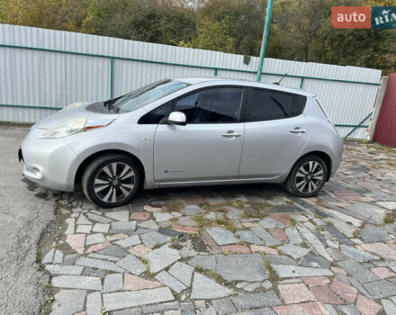 Серый Ниссан Лиф, объемом двигателя 0 л и пробегом 160 тыс. км за 11000 $, фото 6 на Automoto.ua