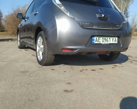 Серый Ниссан Лиф, объемом двигателя 0 л и пробегом 126 тыс. км за 7900 $, фото 3 на Automoto.ua